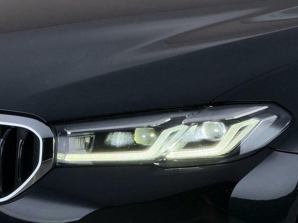 BMW 5 Series 2.0 520D Mht Se Steptronic Xdrive Euro 6 Ss B24MWX Black #4