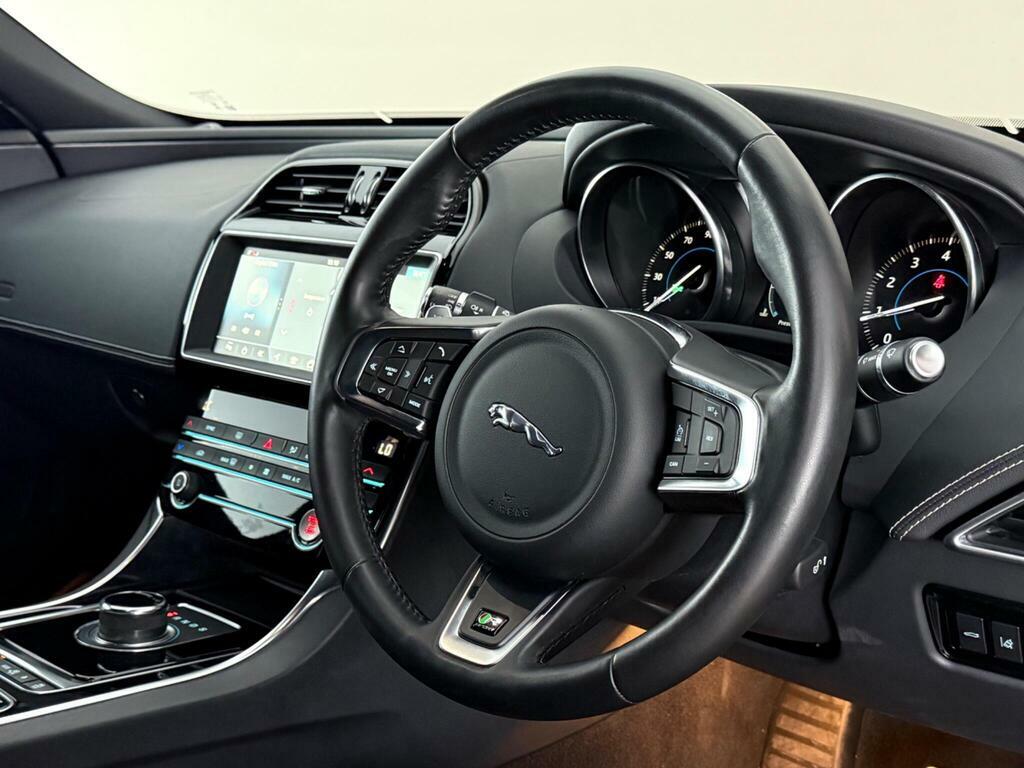 Jaguar XE 2.0I Gpf R-sport Euro 6 Ss Black #3