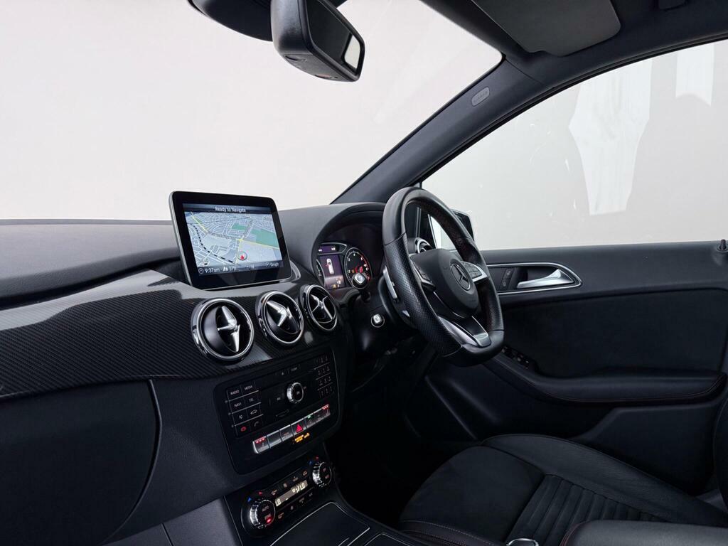 Mercedes-Benz B Class 1.5 B180d Amg Line Premium 7G-dct Euro 6 Ss 5 WV68YPT Black #4