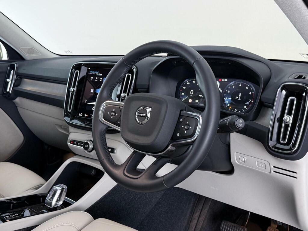 Volvo XC40 1.5 T3 Inscription Euro 6 Ss DV71UPG Grey #3