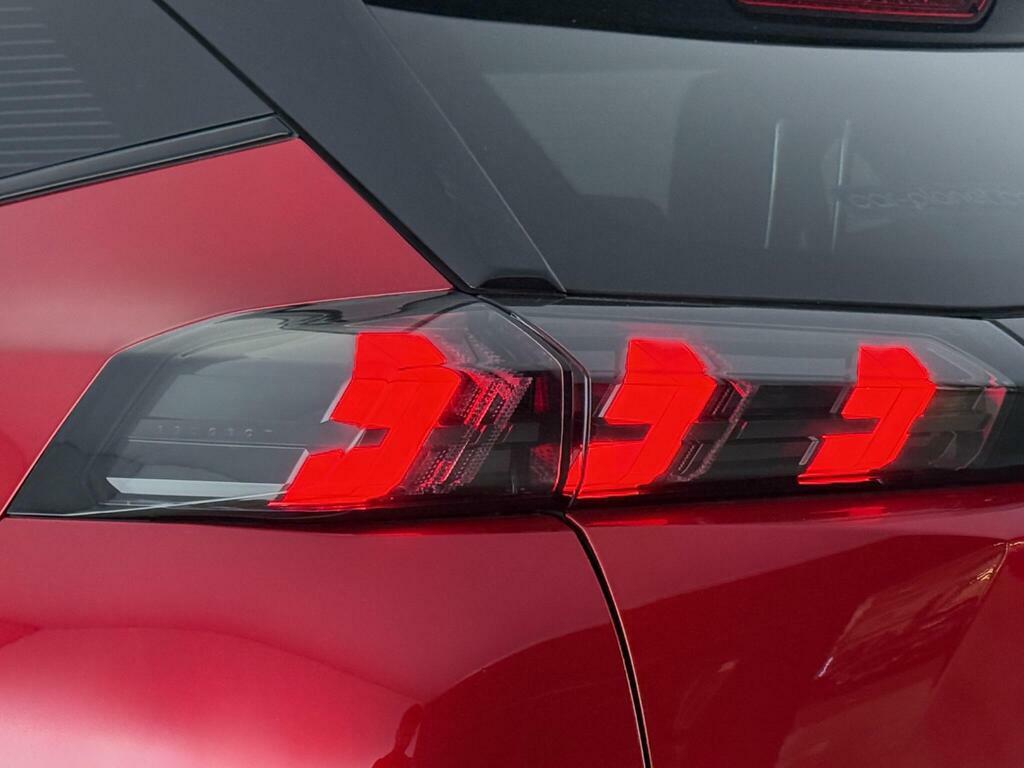 Peugeot 2008 1.2 Puretech Gt Eat Euro 6 Ss LF71URZ Red #5