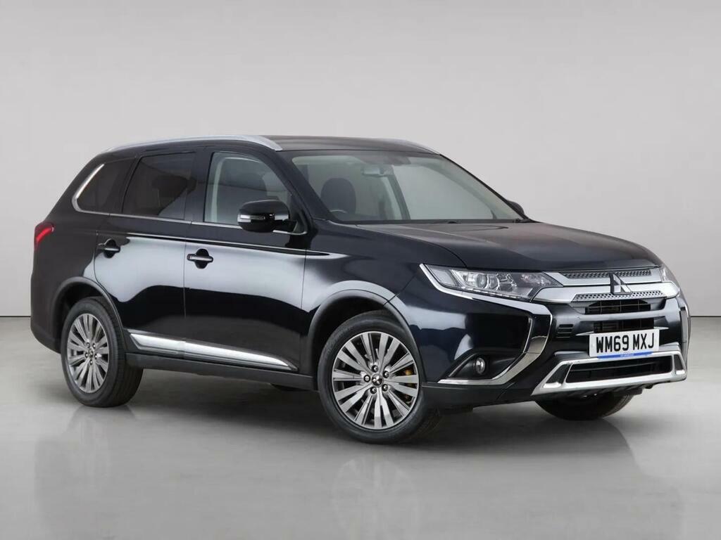 Mitsubishi Outlander 2.0 Mivec Design Cvt 4Wd Euro 6 Ss Black