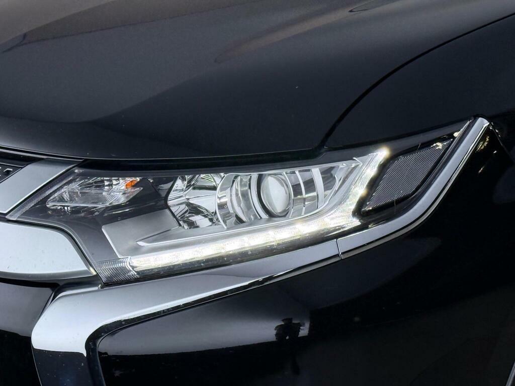 Mitsubishi Outlander 2.0 Mivec Design Cvt 4Wd Euro 6 Ss WM69MXJ Black #4