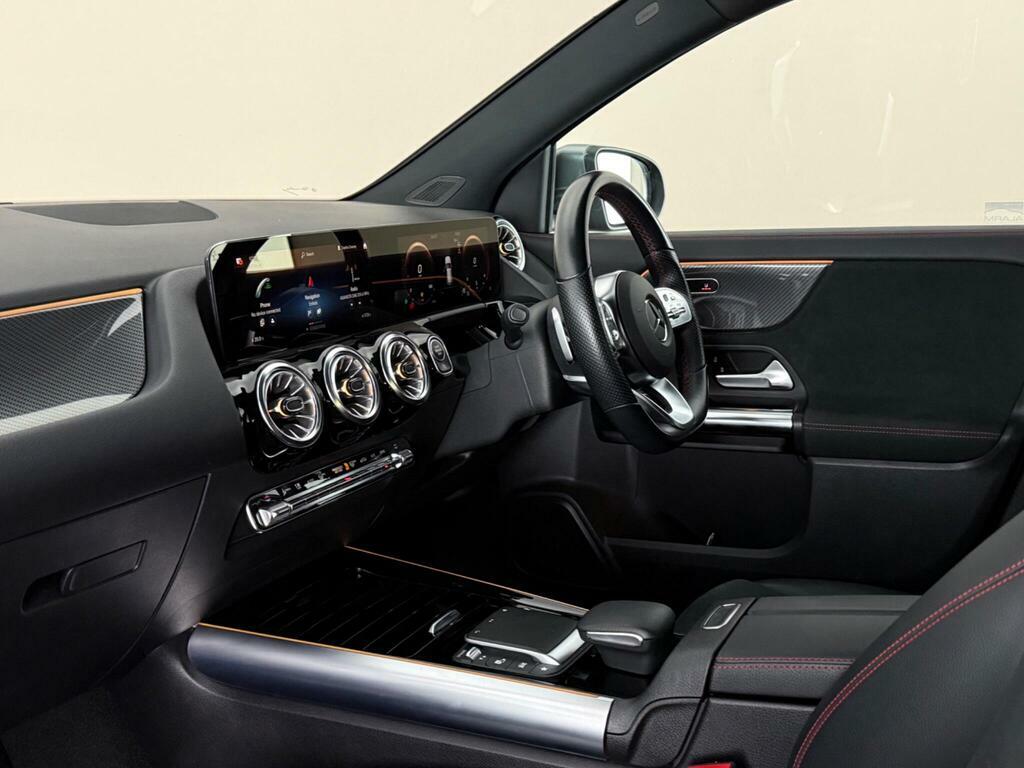 Mercedes-Benz GLA Class 1.3 Gla200 Amg Line Executive 7G-dct Euro 6 Ss KP72FCC Grey #4
