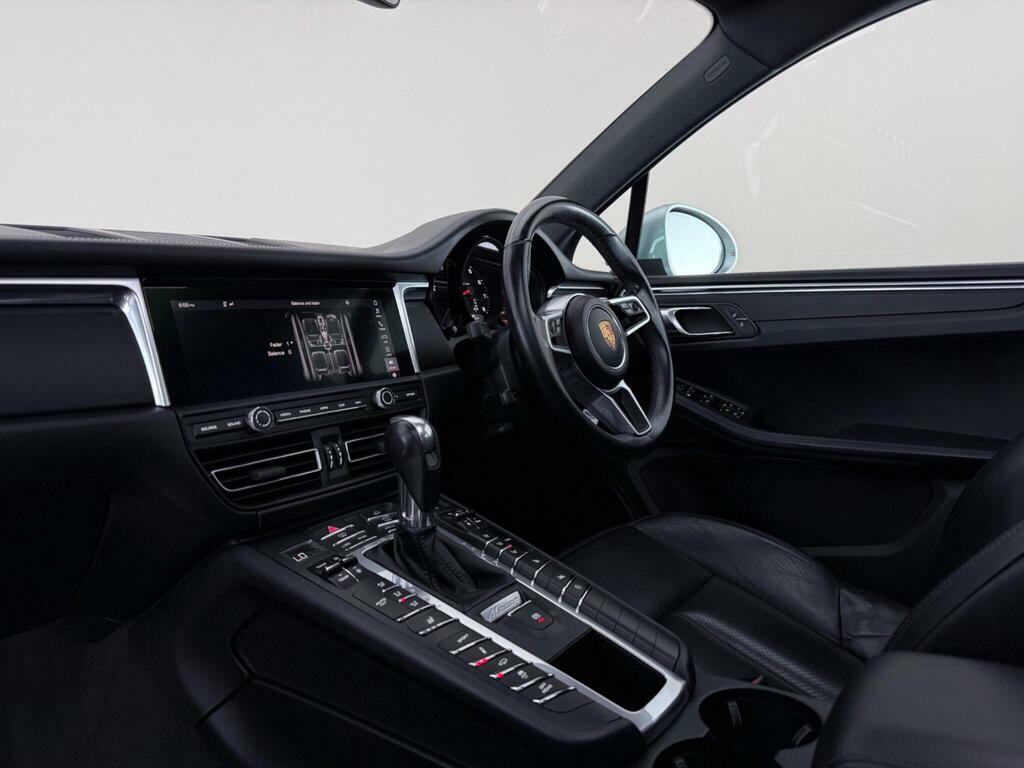 Porsche Macan 2.0T Pdk 4Wd Euro 6 Ss RJ68AEL Silver #4