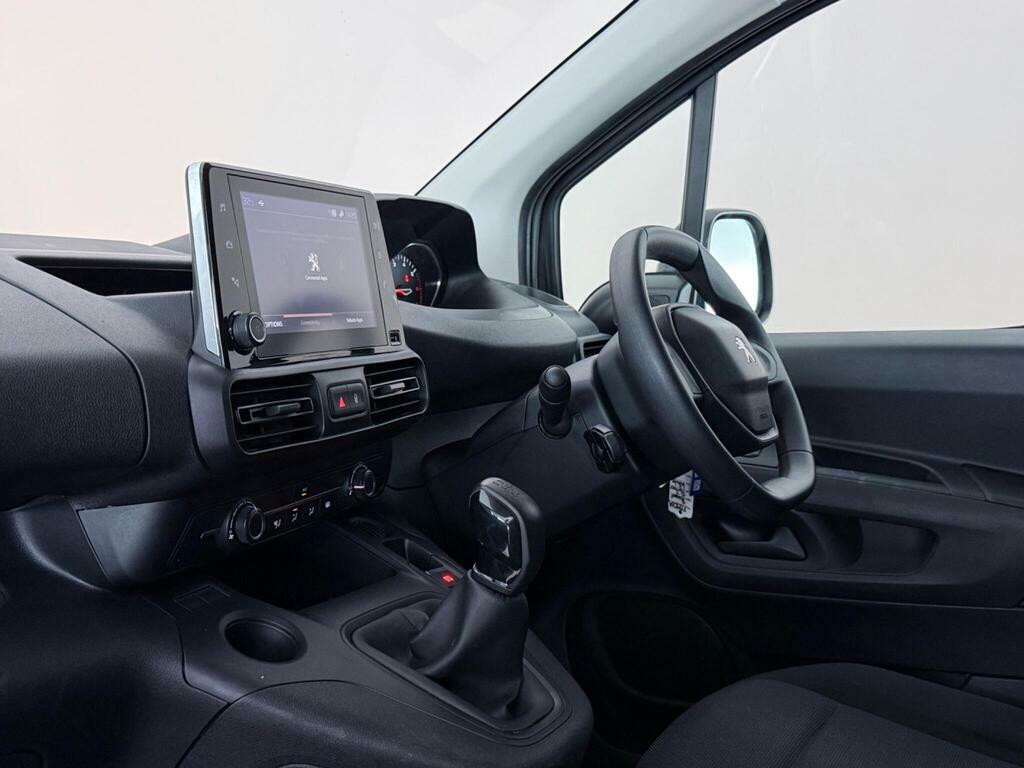 Peugeot Partner 1.5 Bluehdi 1000 Professional Standard Panel Van S FT21CVA White #4