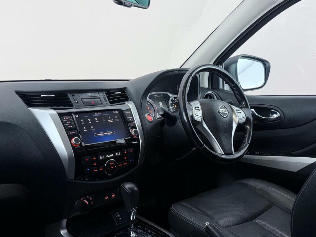Nissan Navara 2.3 Dci Tekna 4Wd Euro 6 BP70VAH White #4