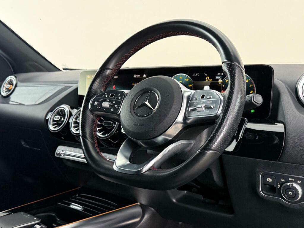 Mercedes-Benz GLA Class 1.3 Gla250e 15.6Kwh Amg Line Executive 8G-dct Eu KT23HNG White #3
