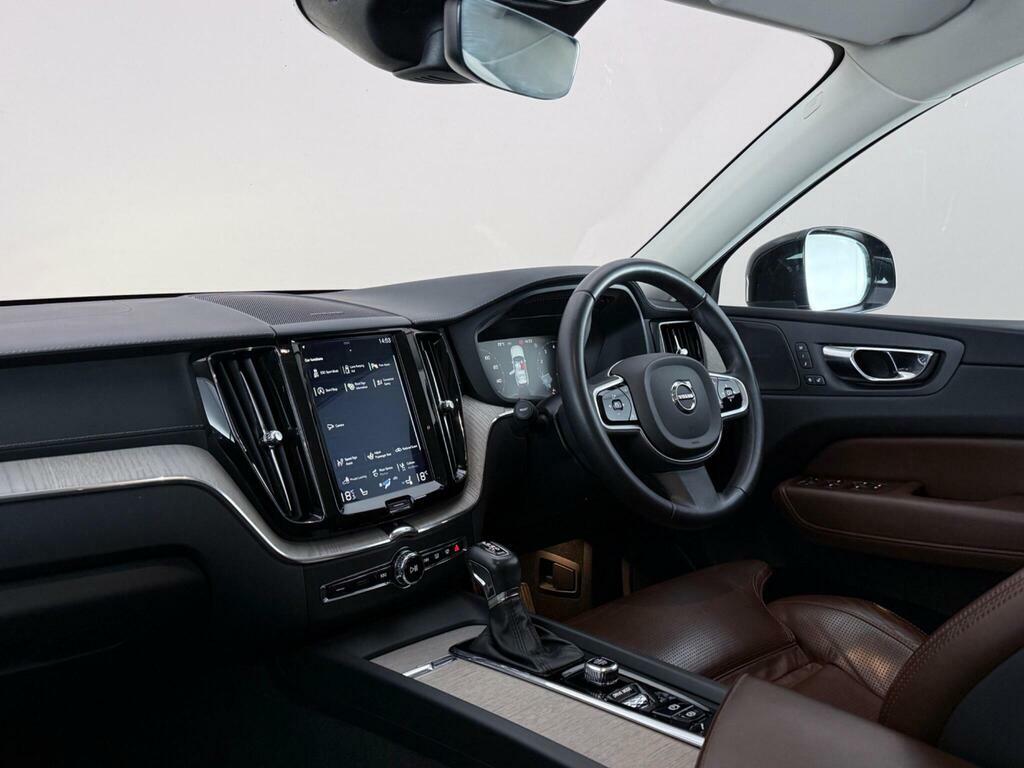 Volvo XC60 2.0 T5 Inscription Awd Euro 6 Ss PK18XXR Black #4