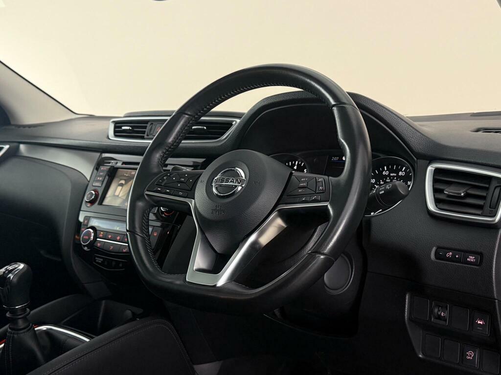 Nissan Qashqai 1.3 Dig-t N-connecta Euro 6 Ss Black #3