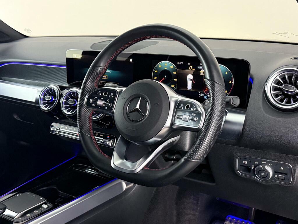 Mercedes-Benz GLB Class Suv White #3