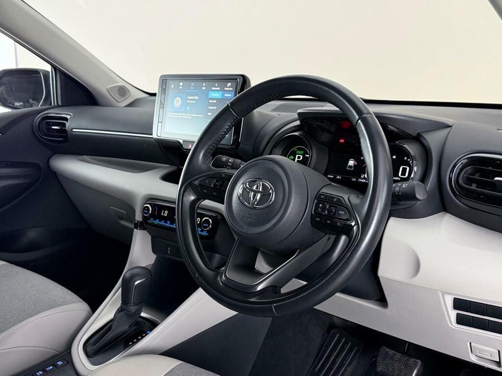 Toyota Yaris 1.5 Vvt-h Excel E-cvt Euro 6 Ss EO23NYD Black #3