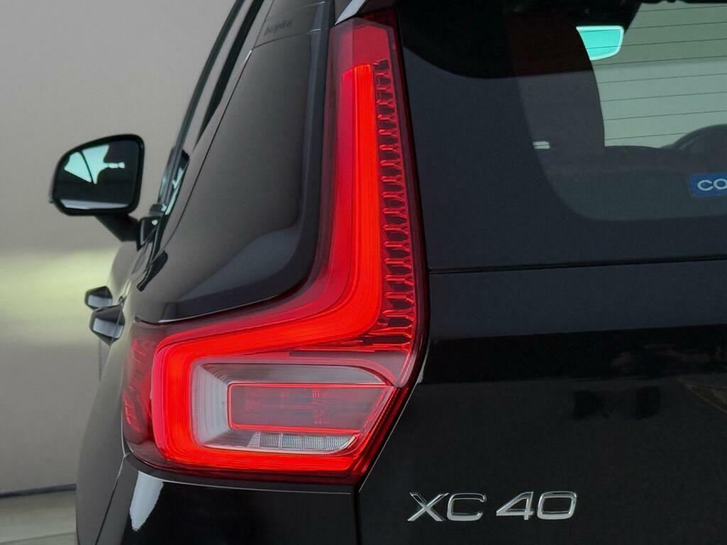 Volvo XC40 2.0 T4 Inscription Pro Euro 6 Ss Black #6