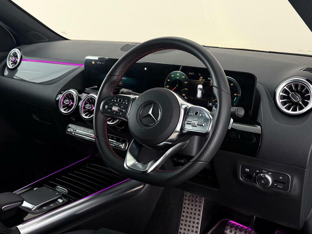 Mercedes-Benz GLA Class 2.0 Gla220d Amg Line Executive 8G-dct 4Matic Eur KP23MPV White #3