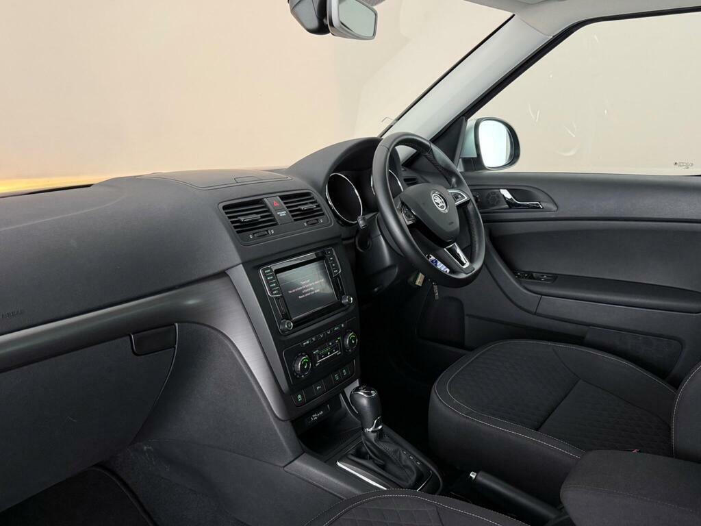 Skoda Yeti 1.2 Tsi Se Drive Outdoor Dsg Euro 6 Ss Grey #4