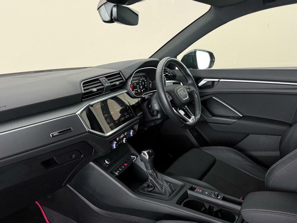 Audi Q3 35 Tfsi S Line Grey #4