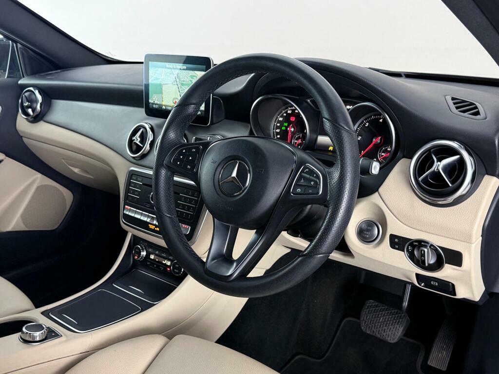 Mercedes-Benz GLA Class 2.1 Gla220d Sport Premium 7G-dct 4Matic Euro 6 LG67LCZ Blue #3