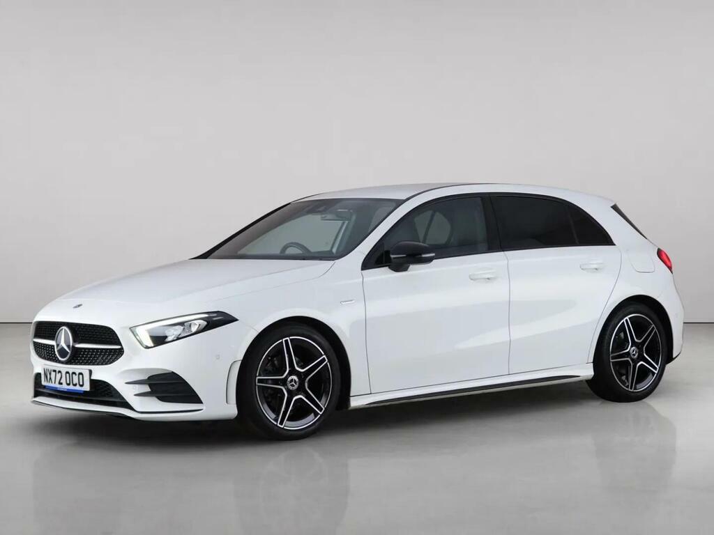 Mercedes-Benz A Class 1.3 A180 Amg Line Edition Executive Euro 6 Ss White #2