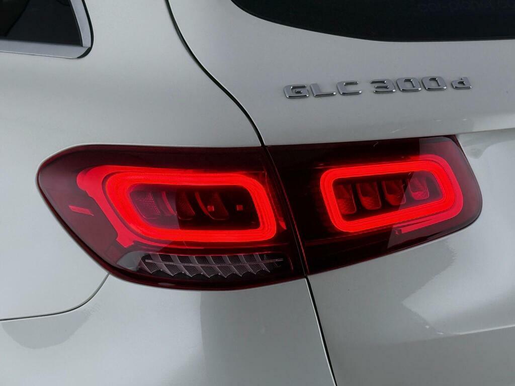 Mercedes-Benz GLC Class 2.0 Glc300d Amg Line Premium Plus G-tronic 4Mat White #6