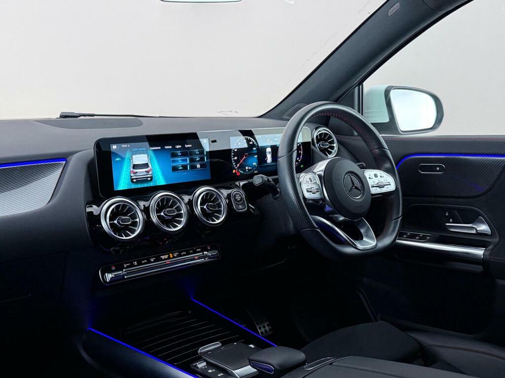 Mercedes-Benz GLA Class 1.3 Gla200 Amg Line Premium 7G-dct Euro 6 Ss YK22LVY White #4