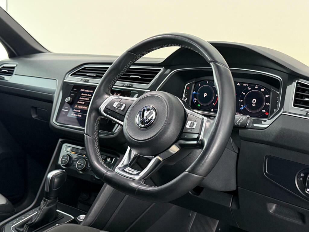 Volkswagen Tiguan 2.0 Tdi R-line Tech Dsg Euro 6 Ss PK20JZO Black #3