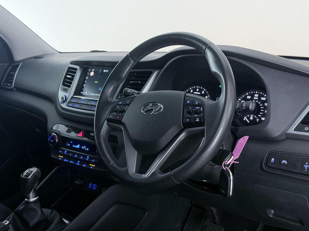Hyundai Tucson 1.6 Gdi Blue Drive Se Nav Euro 6 Ss White #3