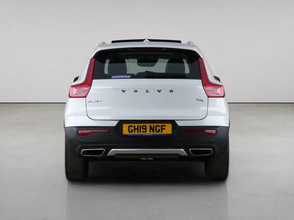 Volvo XC40 2.0 T4 Inscription Pro Euro 6 Ss White #6