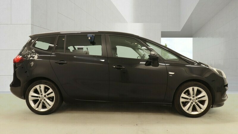 Vauxhall Zafira Sri Black #5