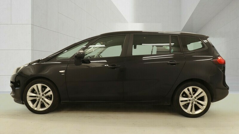 Vauxhall Zafira Sri Black #6