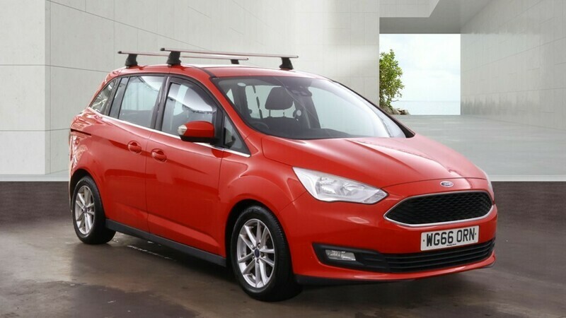 Ford Grand C-Max Grand Zetec Tdci Red