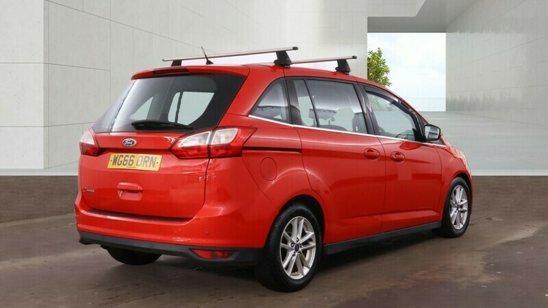 Ford Grand C-Max Grand Zetec Tdci Red #4