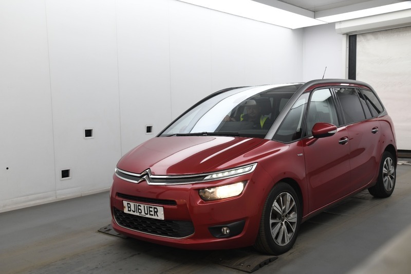 Citroen Grand C4 Picasso Grand Bluehdi Exclusive Plus Red #2