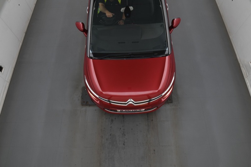 Citroen Grand C4 Picasso Grand Bluehdi Exclusive Plus Red #4