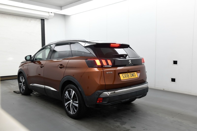 Peugeot 3008 S S Allure Brown #4