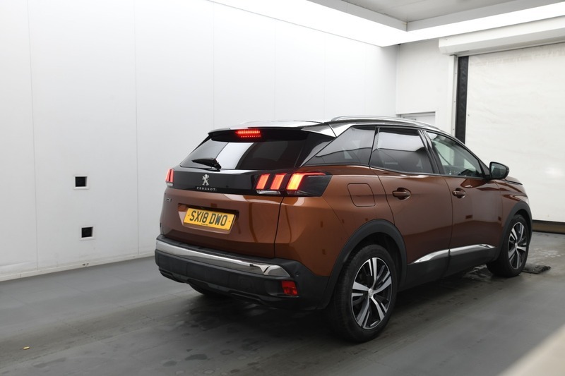 Peugeot 3008 S S Allure Brown #3
