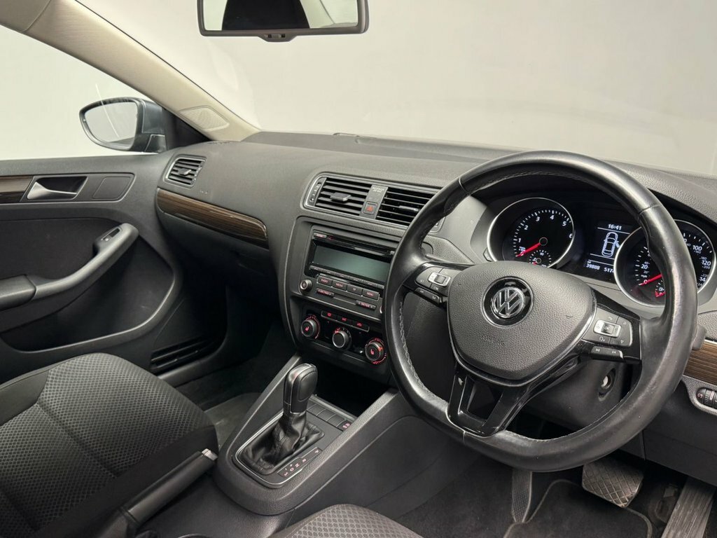 Volkswagen Jetta 1.4L Se Grey #3