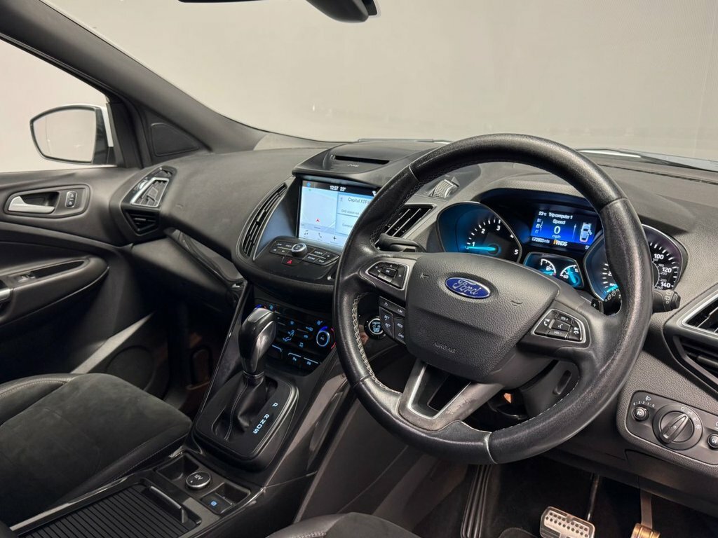 Ford Kuga 2L St-line AMZ1246 White #3