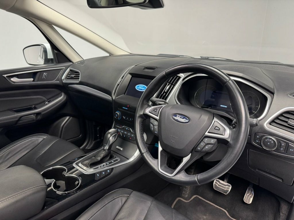 Ford S-Max 2L Titanium Sport White #3