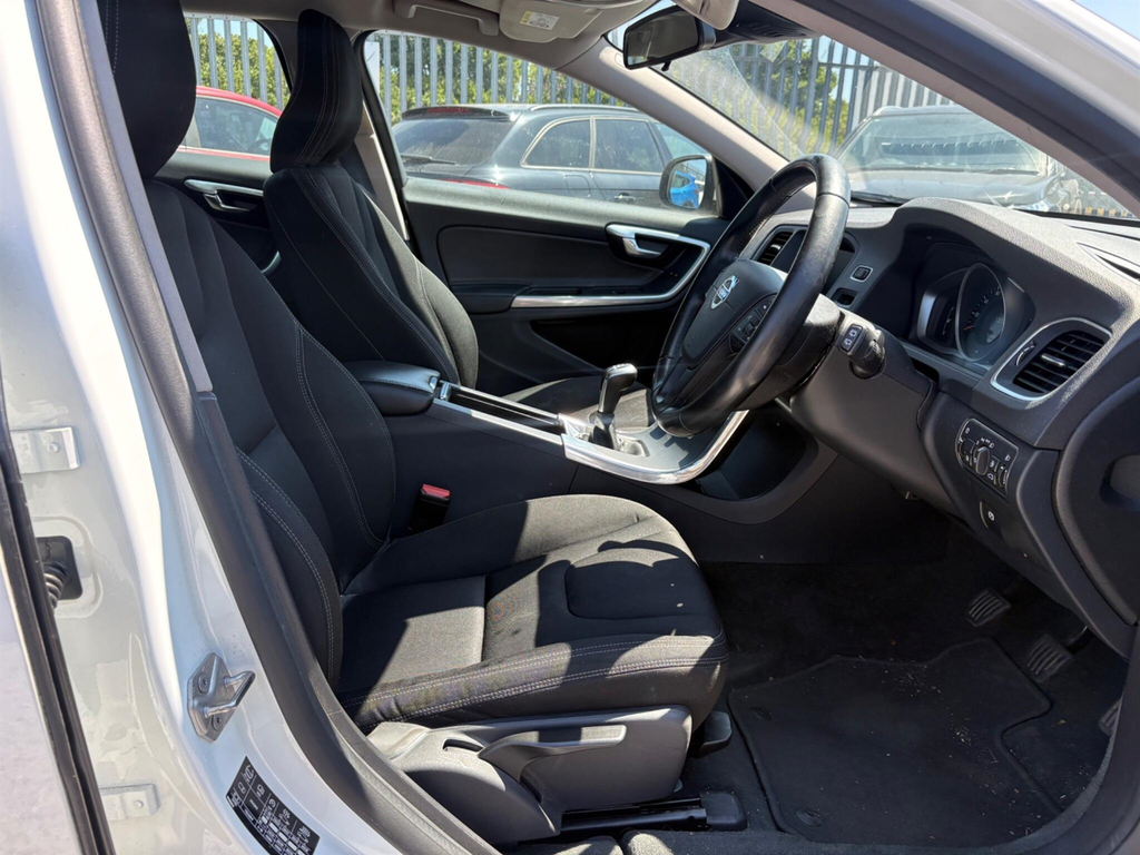 Volvo V60 D5 Twin Engine Grey #17
