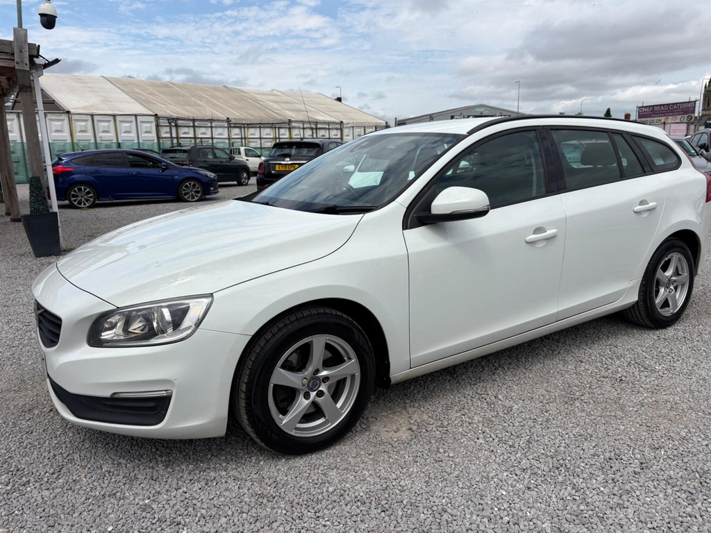 Volvo V60 2.0 D4 Business Edition Euro 6 Ss White #3