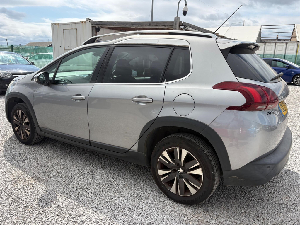 Peugeot 2008 Allure Black #7