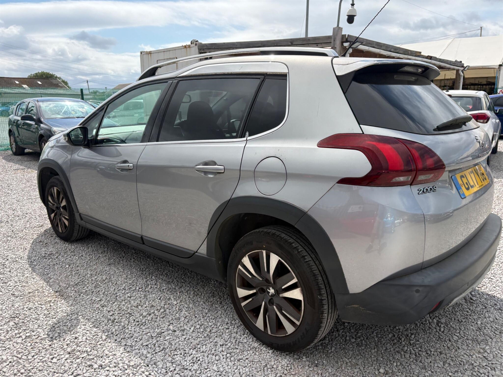 Peugeot 2008 Allure Black #8