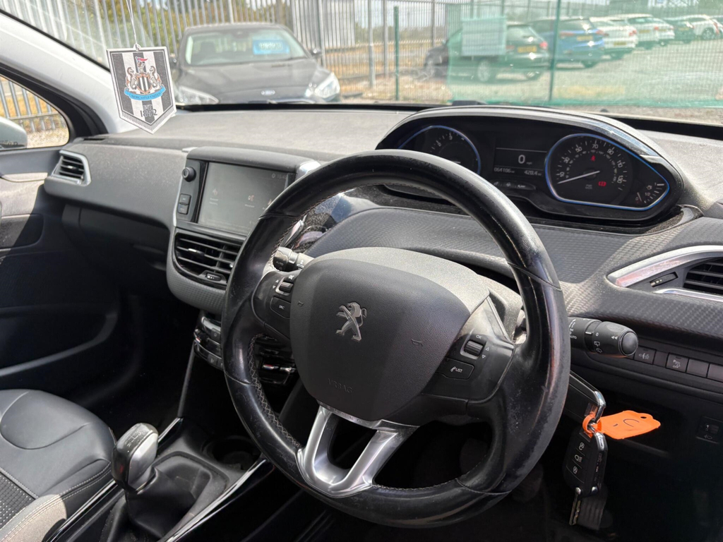 Peugeot 2008 Allure Black #29
