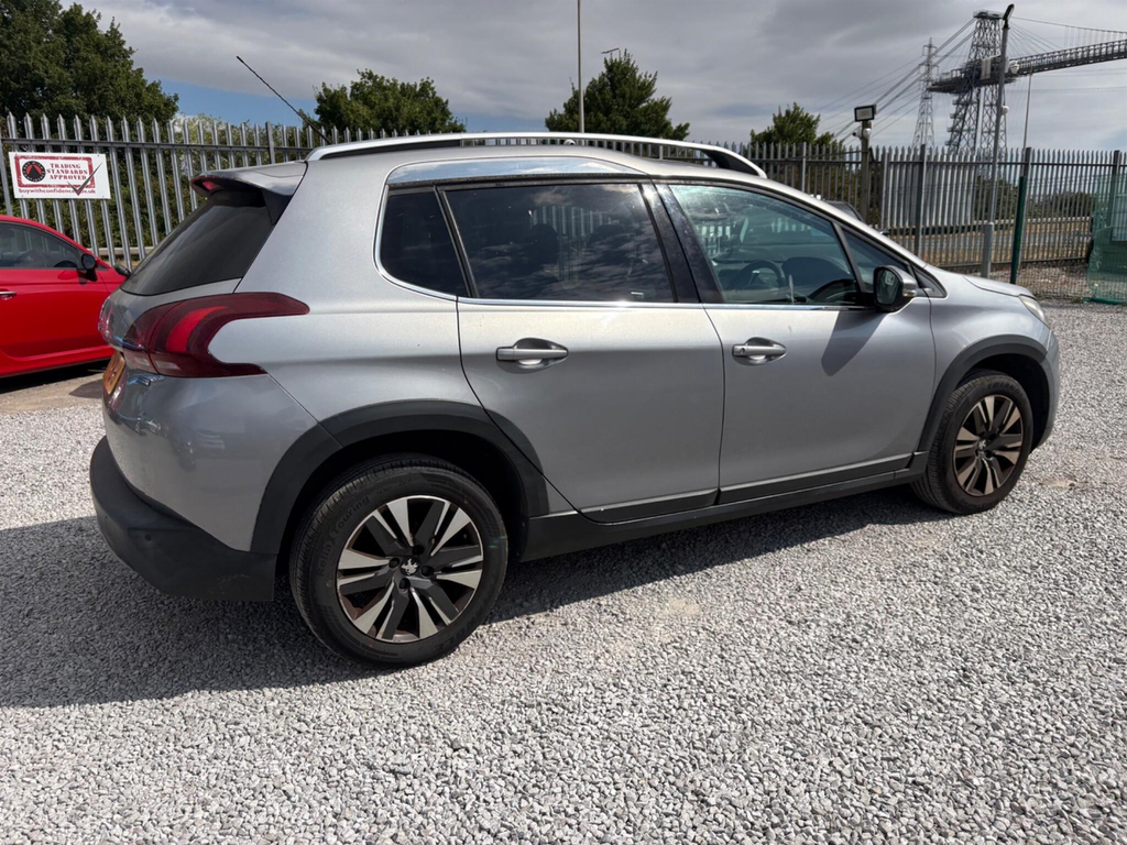 Peugeot 2008 Allure Black #12