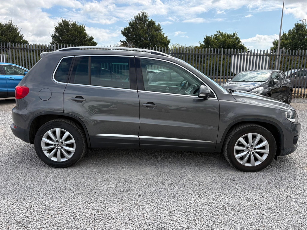 Volkswagen Tiguan 2.0 Tdi Bluemotion Tech White #12