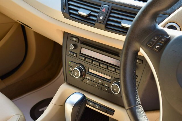 BMW X1 Hatchback White #21