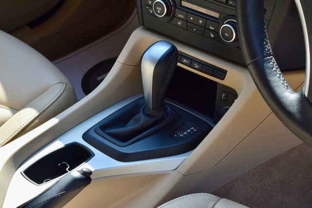 BMW X1 Hatchback White #20