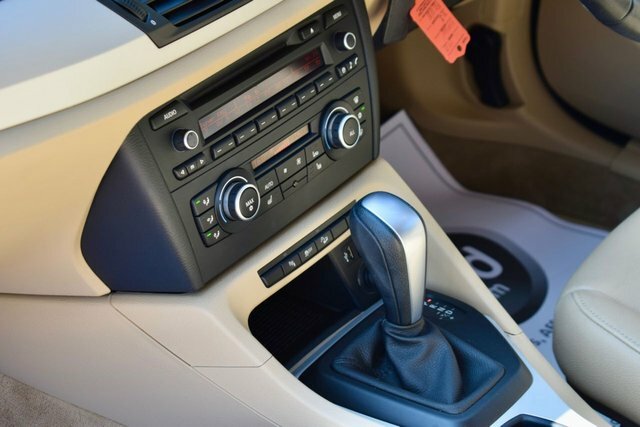 BMW X1 Hatchback White #34