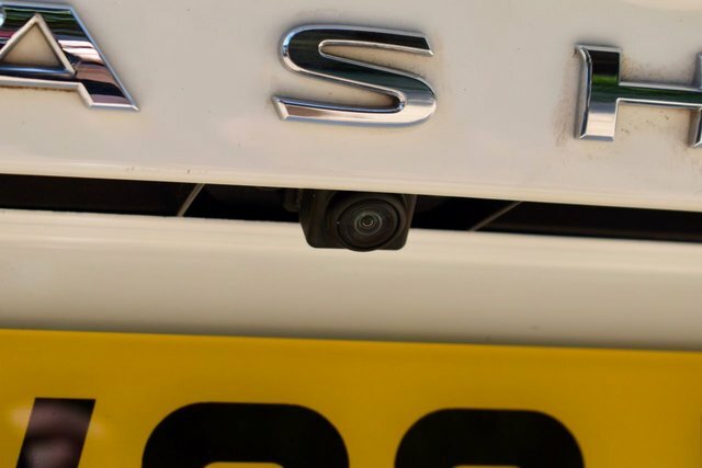 Nissan Qashqai 1.3 Dig-t Mhev Acenta Premium Suv Hybri White #6