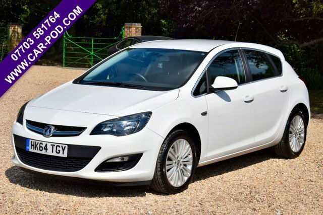 Vauxhall Astra 1.4 16V Excite Hatchback Euro 5 White #3
